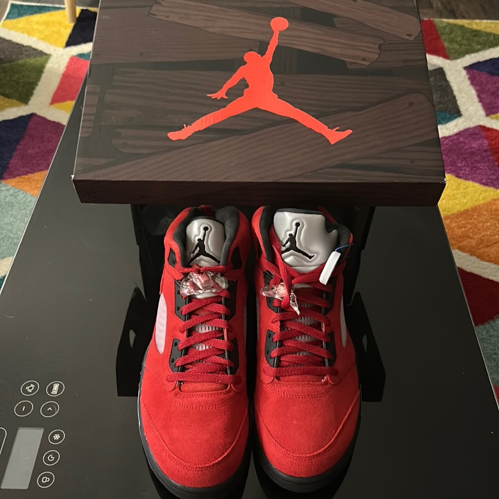 Jordan 5 Retro mid Raging Bull sneaks